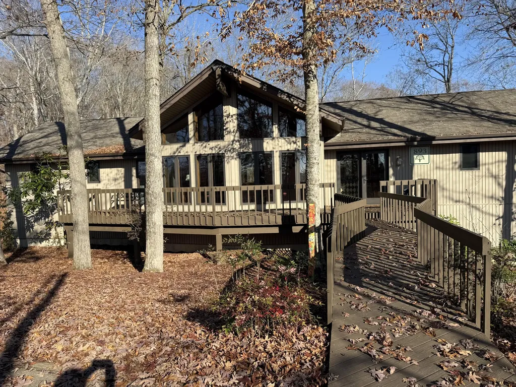 893 Lily Creek Lane Jamestown KY 42629