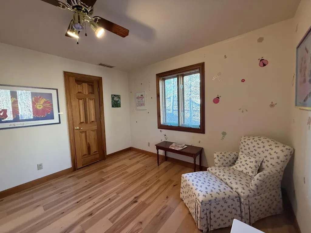 893 Lily Creek Lane Jamestown KY 42629