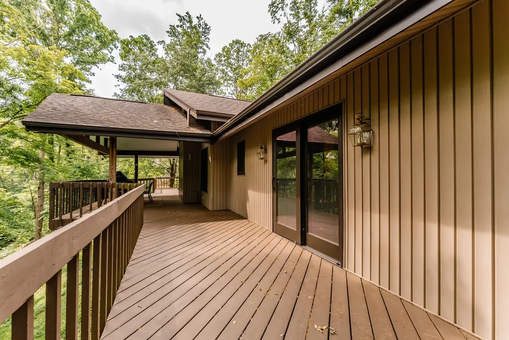 893 Lily Creek Lane Jamestown KY 42629