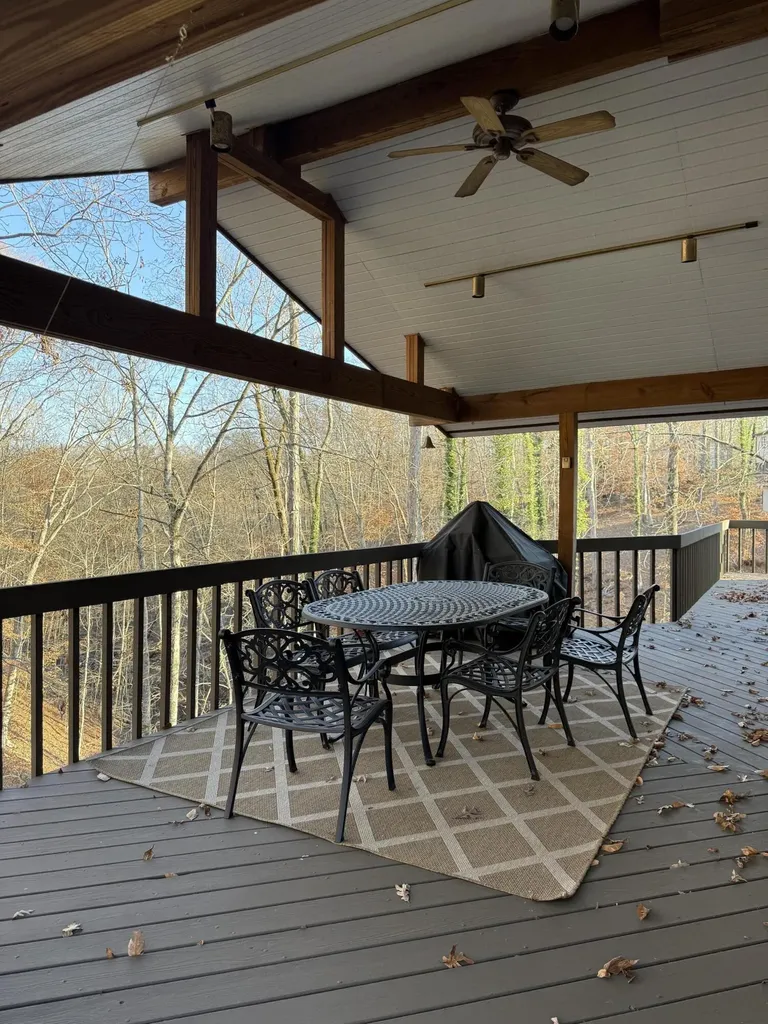 893 Lily Creek Lane Jamestown KY 42629