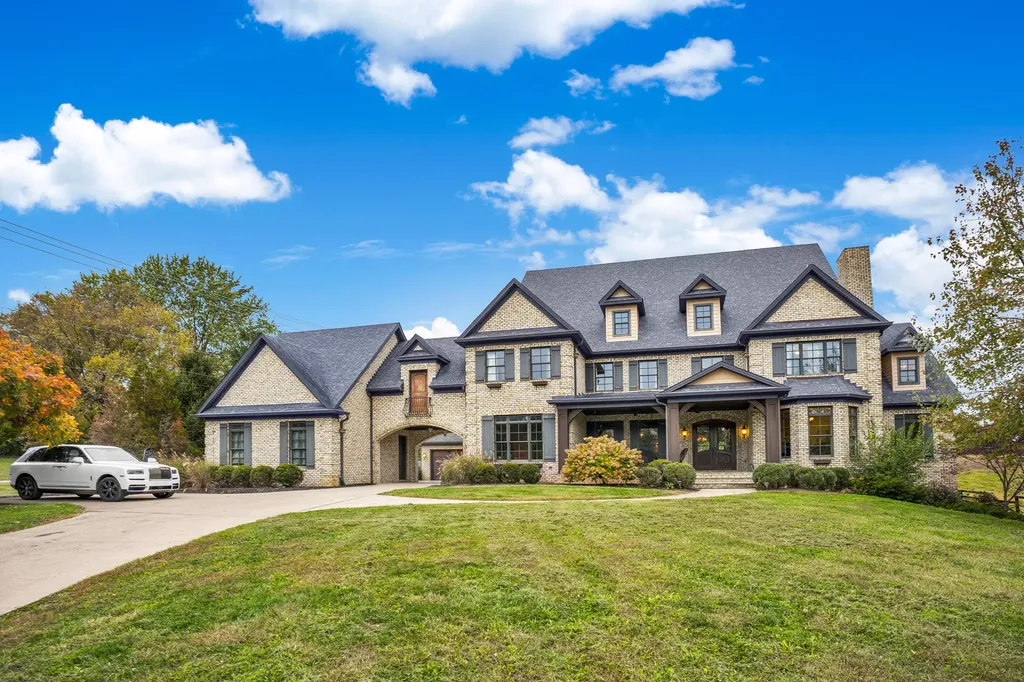 1911 Parkers Mill Road Lexington KY 40504