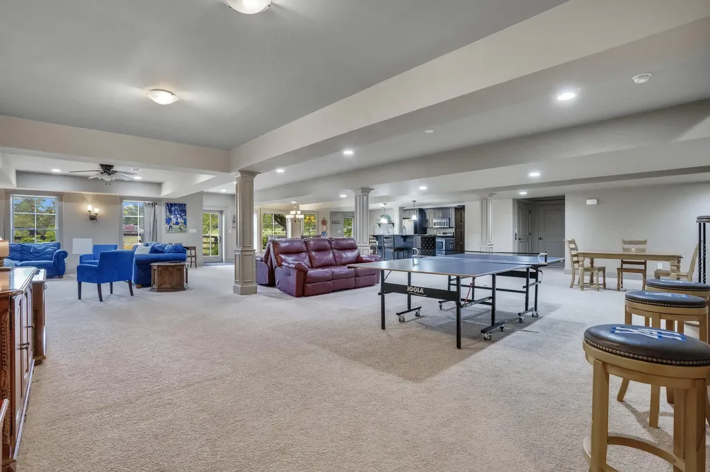 1911 Parkers Mill Road Lexington KY 40504