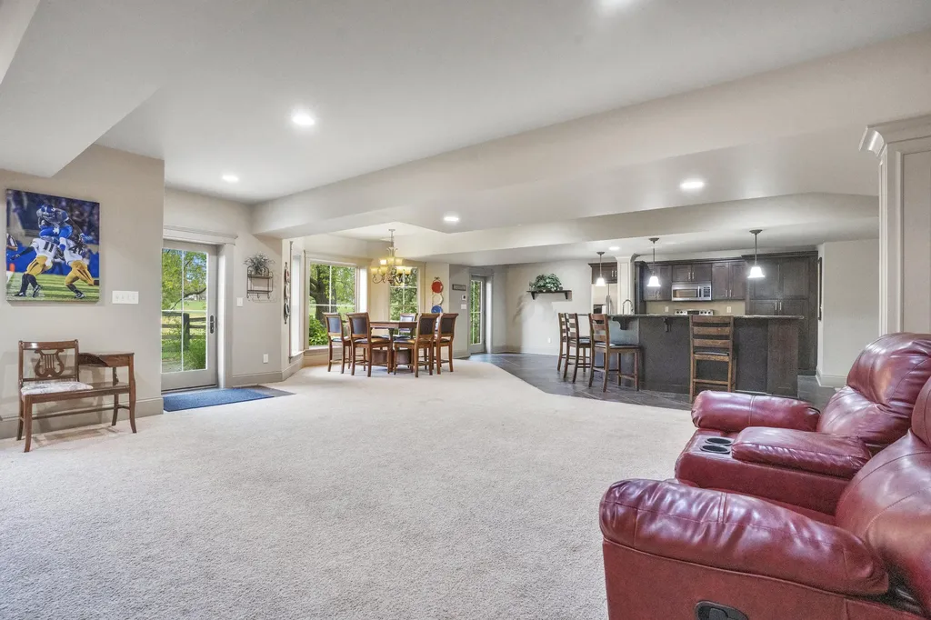 1911 Parkers Mill Road Lexington KY 40504