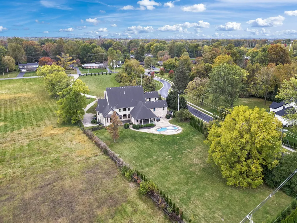 1911 Parkers Mill Road Lexington KY 40504