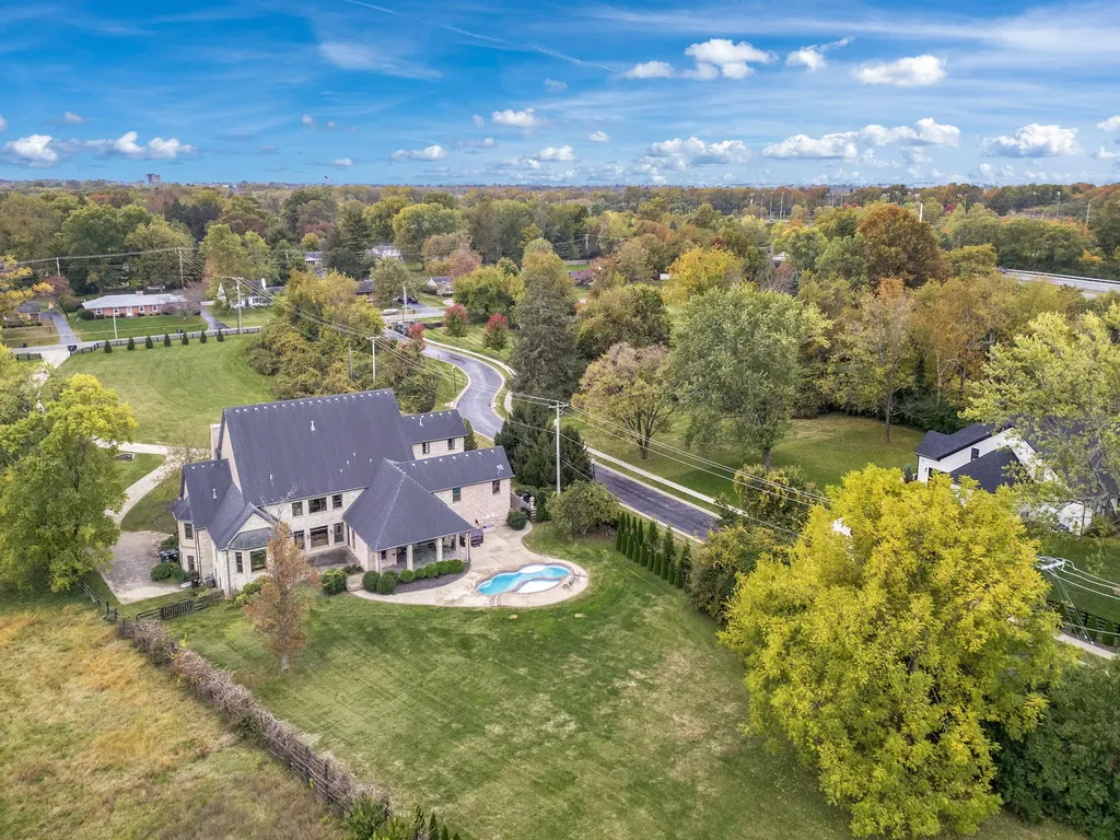 1911 Parkers Mill Road Lexington KY 40504