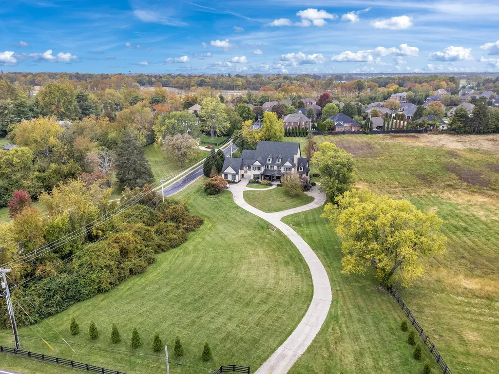1911 Parkers Mill Road Lexington KY 40504