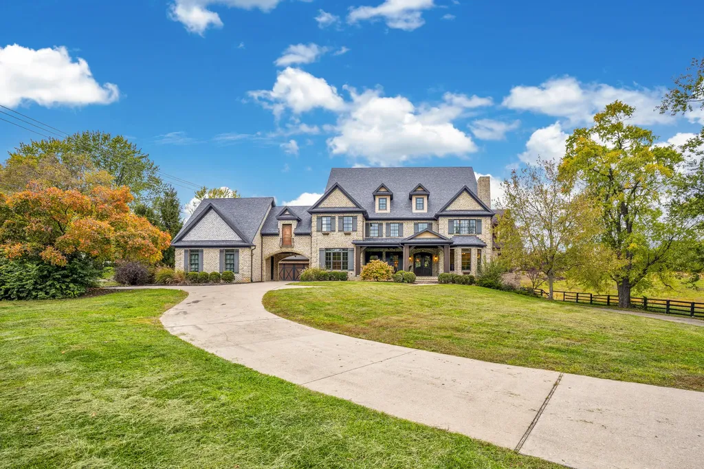 1911 Parkers Mill Road Lexington KY 40504
