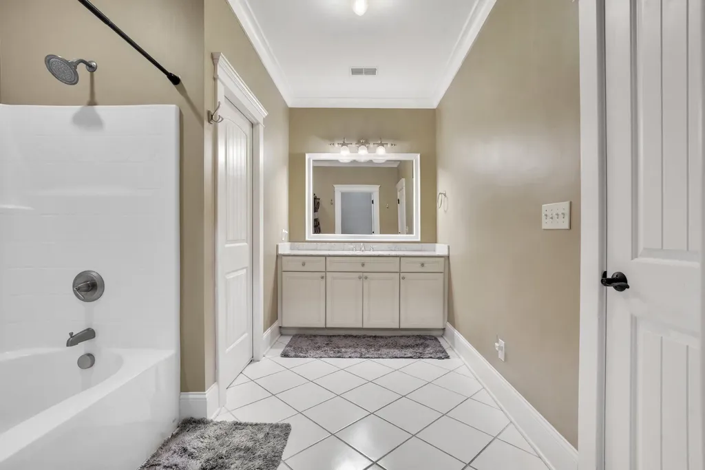 1911 Parkers Mill Road Lexington KY 40504