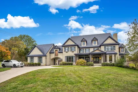1911 Parkers Mill Road Lexington KY 40504
