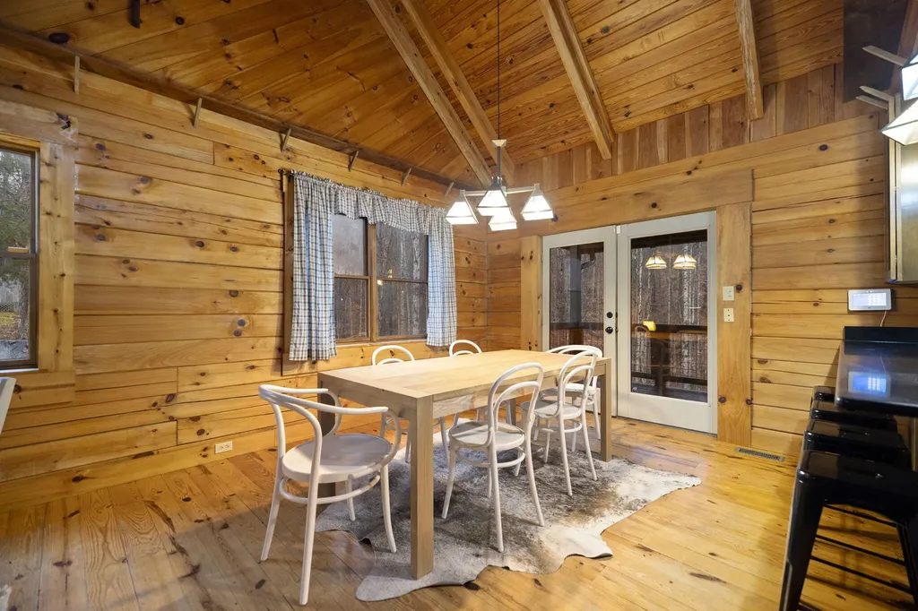 119 Spruce Valley Road Jeffersonville KY 40337
