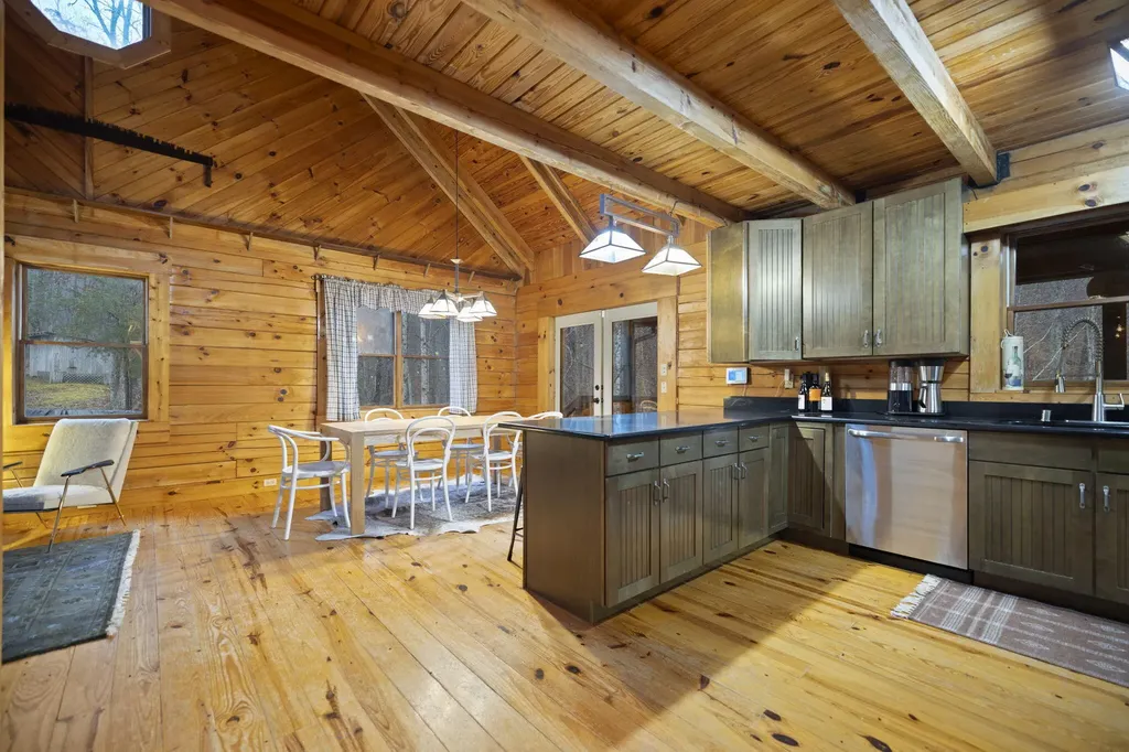 119 Spruce Valley Road Jeffersonville KY 40337