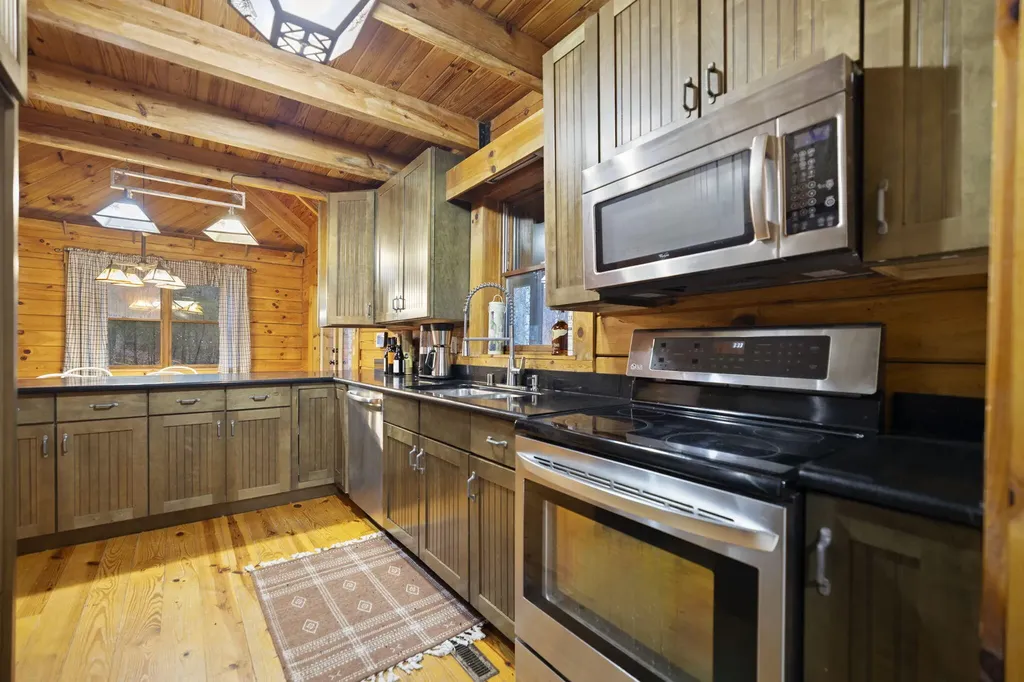 119 Spruce Valley Road Jeffersonville KY 40337