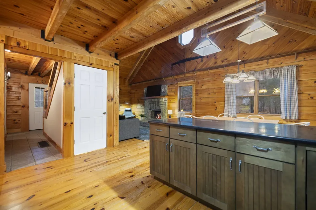 119 Spruce Valley Road Jeffersonville KY 40337