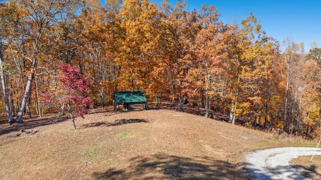119 Spruce Valley Road Jeffersonville KY 40337