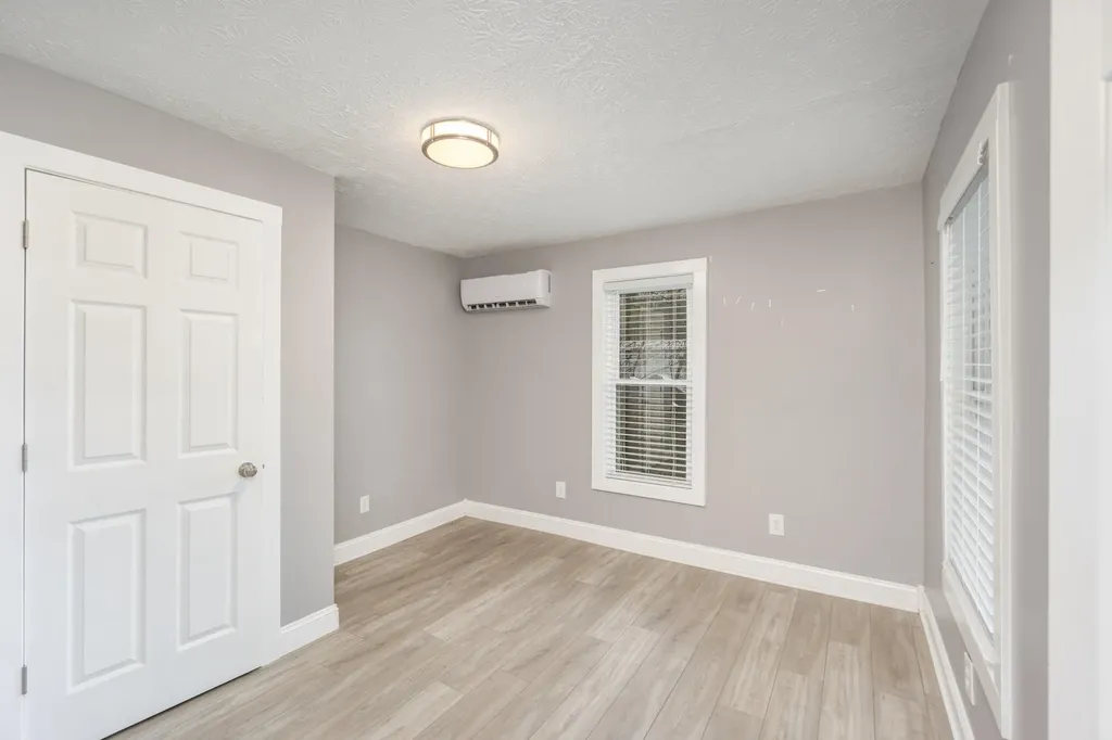 2768 Ky-198 Stanford KY 40484