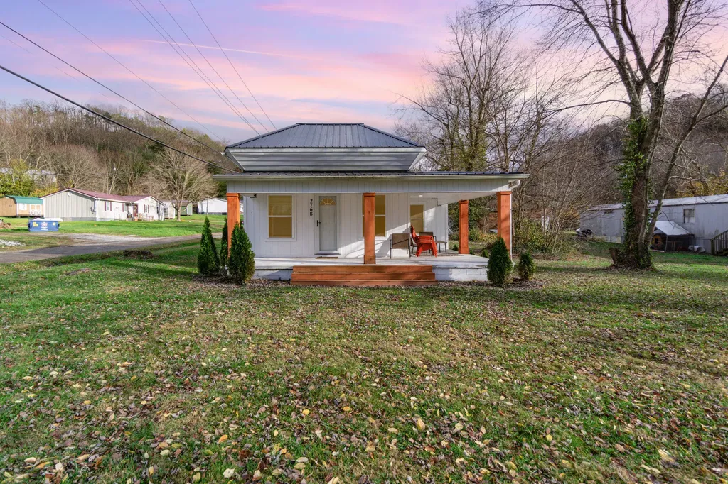 2768 Ky-198 Stanford KY 40484