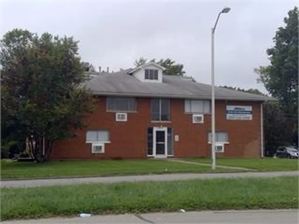 1921 Oxford Circle Lexington KY 40504