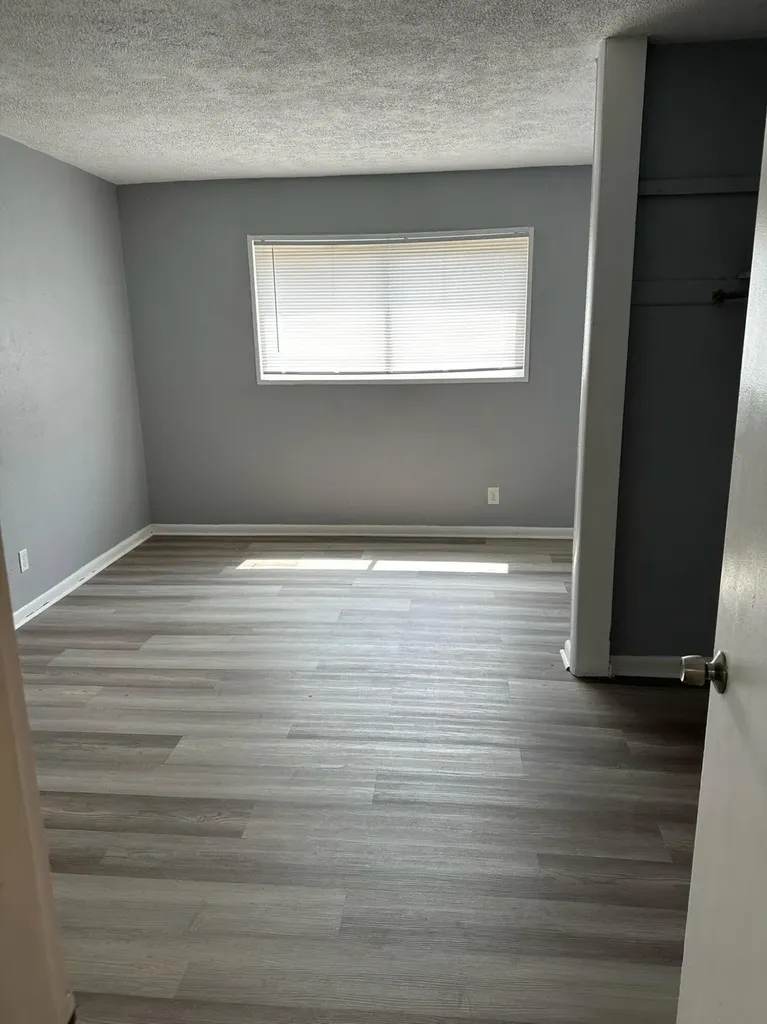 1921 Oxford Circle Lexington KY 40504