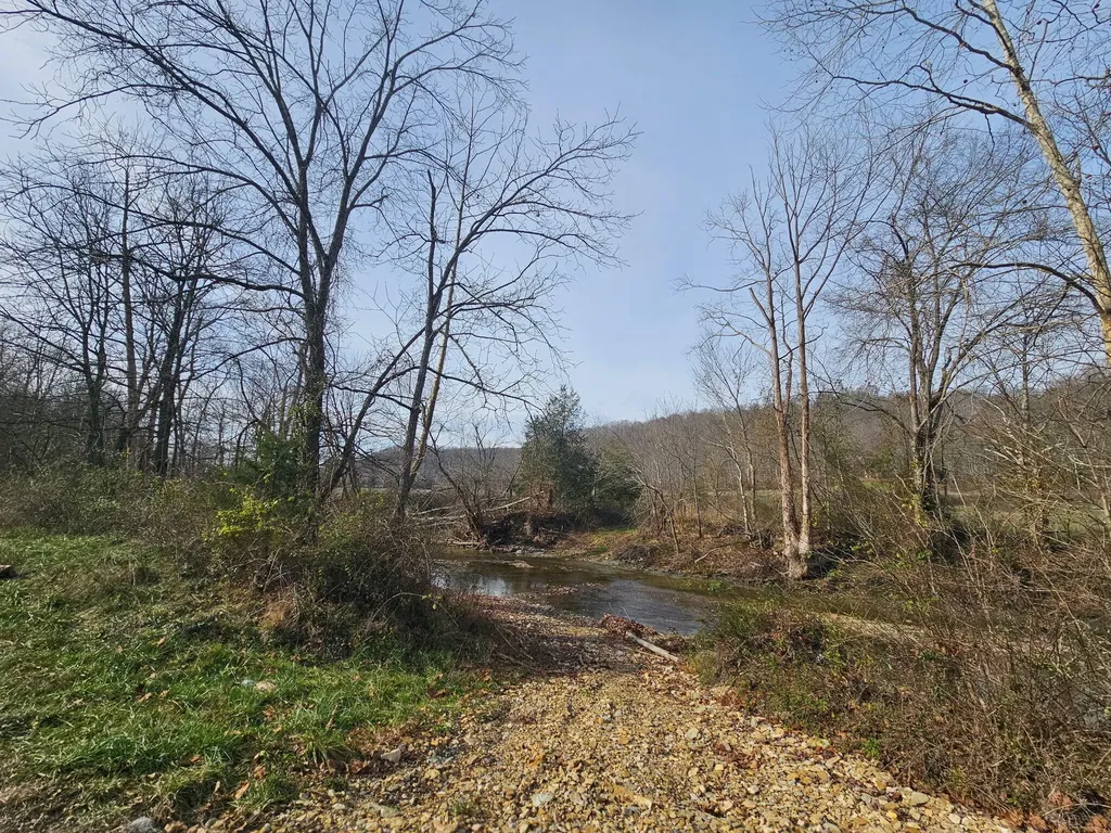 0 S Fishing Creek Road Waynesburg KY 40489