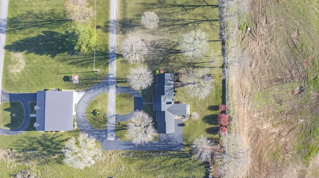 111 Stonehedge Terrace Monticello KY 42633