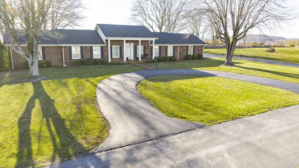 111 Stonehedge Terrace Monticello KY 42633