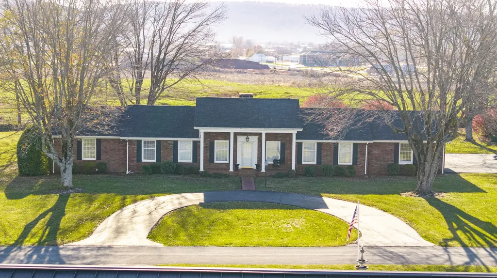 111 Stonehedge Terrace Monticello KY 42633