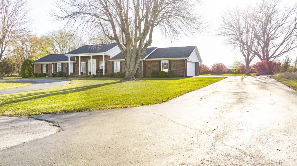 111 Stonehedge Terrace Monticello KY 42633