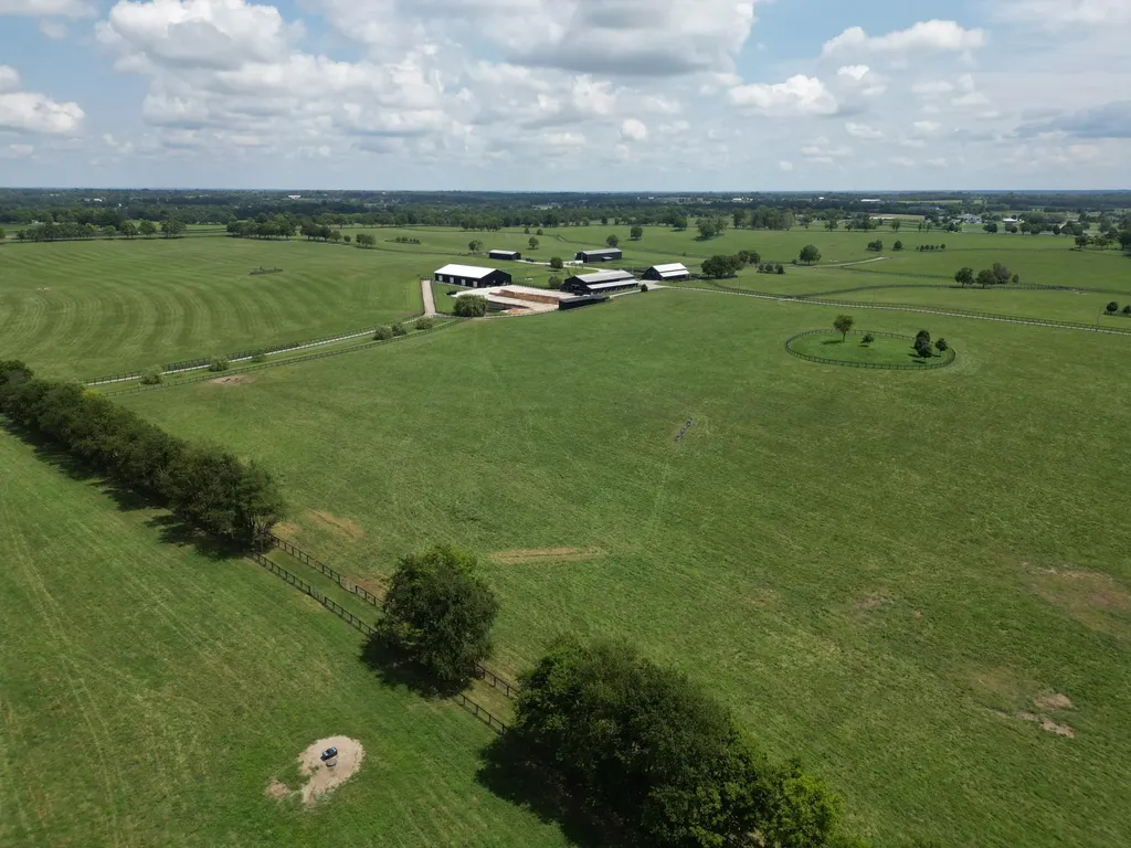 5335 Russell Cave Road Lexington KY 40511