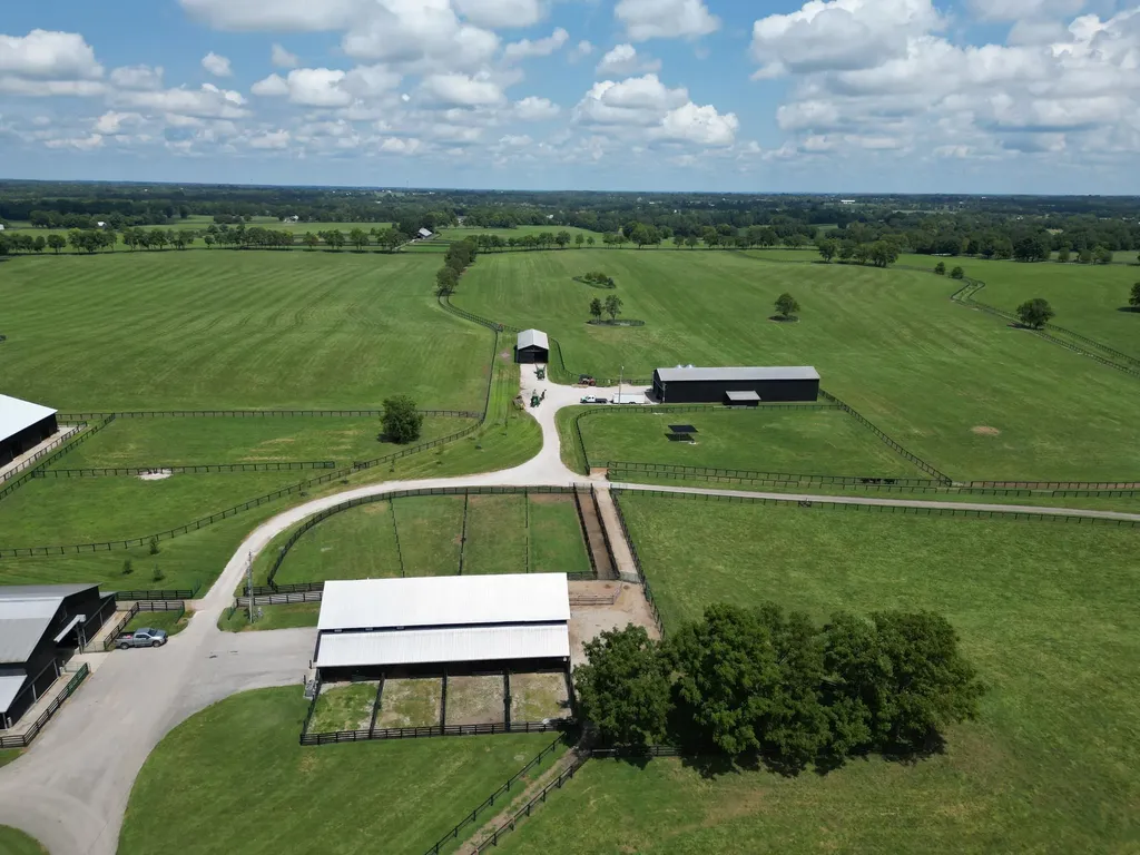 5335 Russell Cave Road Lexington KY 40511