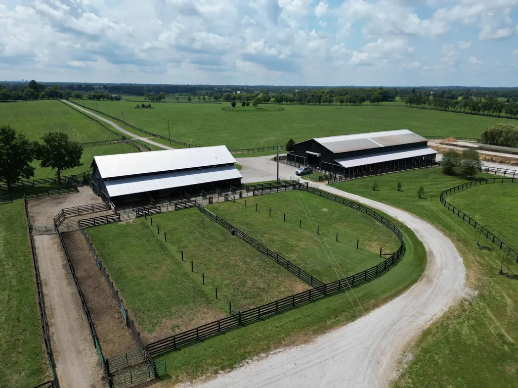 5335 Russell Cave Road Lexington KY 40511