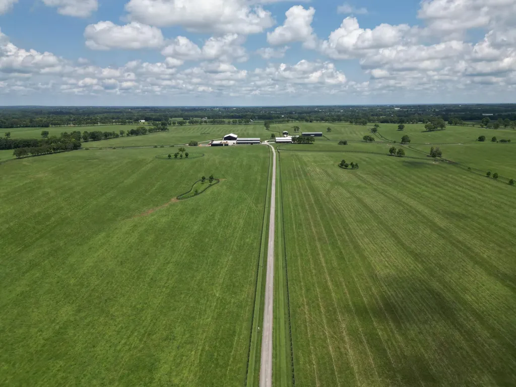 5335 Russell Cave Road Lexington KY 40511