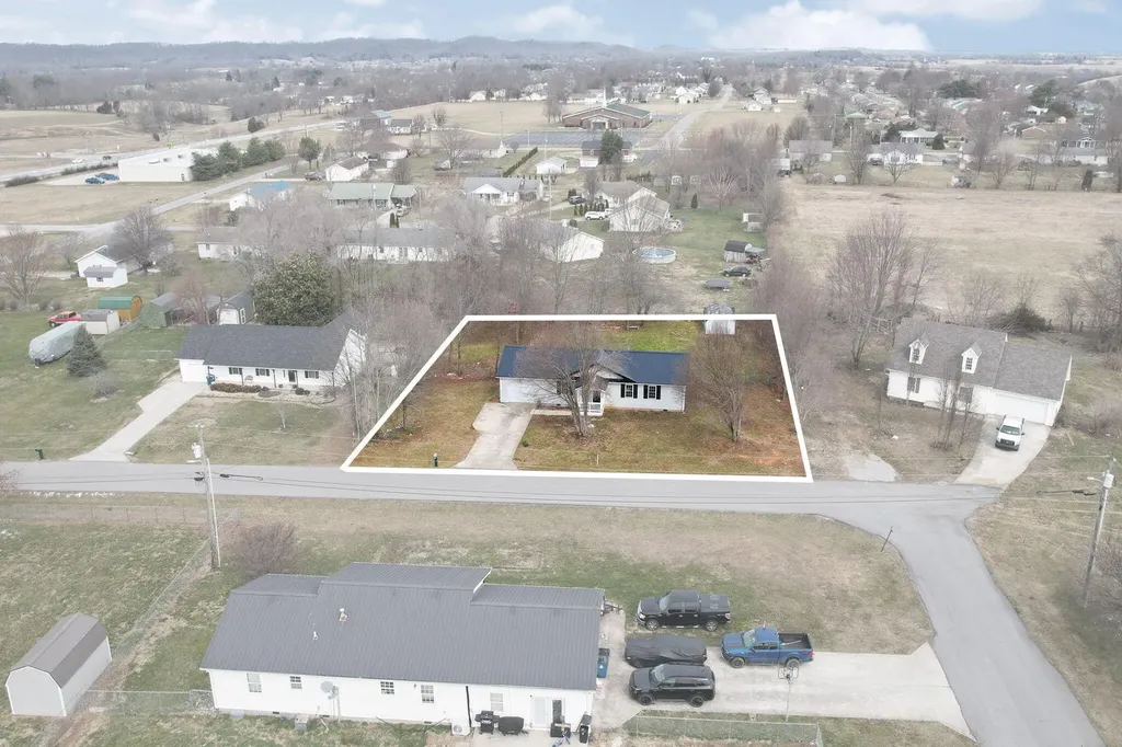 216 Raintree Circle Stanford KY 40484