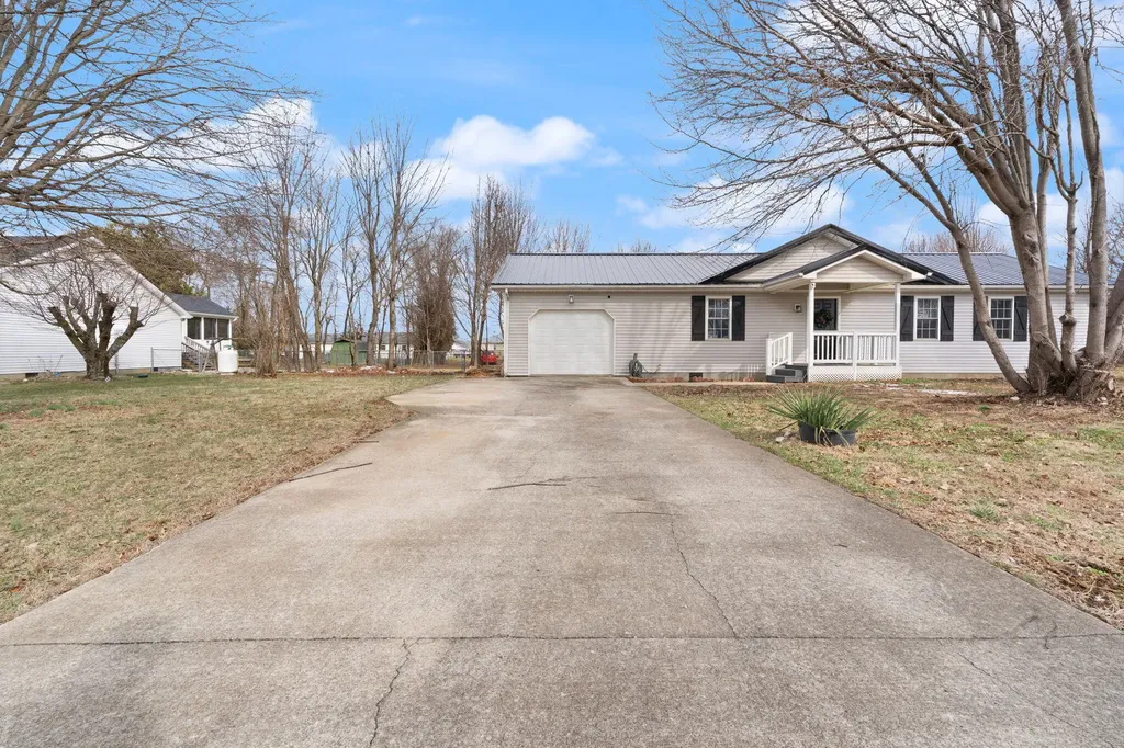216 Raintree Circle Stanford KY 40484
