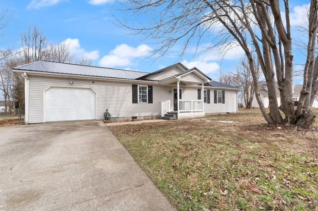 216 Raintree Circle Stanford KY 40484