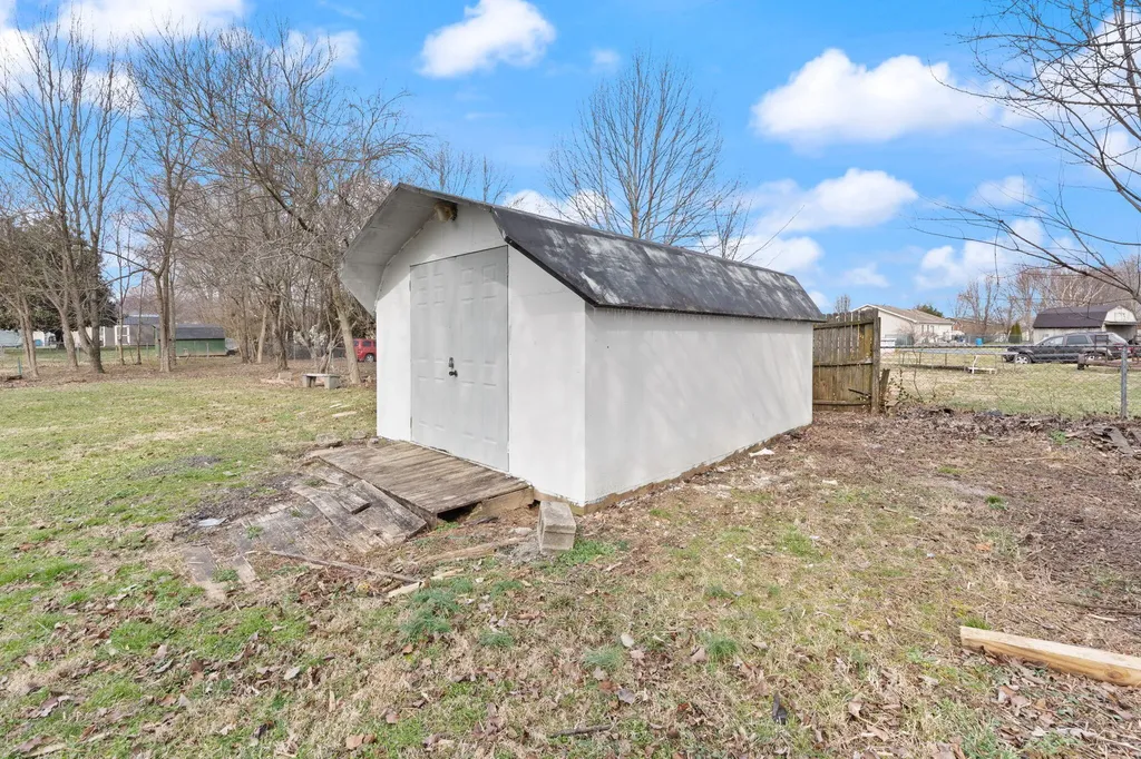 216 Raintree Circle Stanford KY 40484