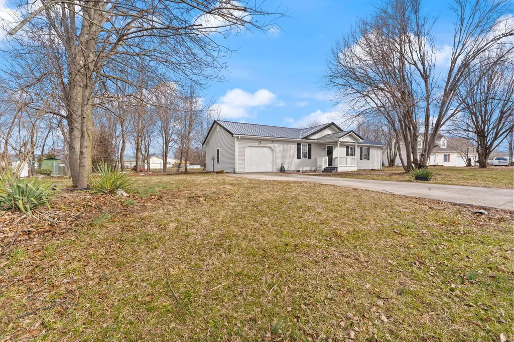 216 Raintree Circle Stanford KY 40484