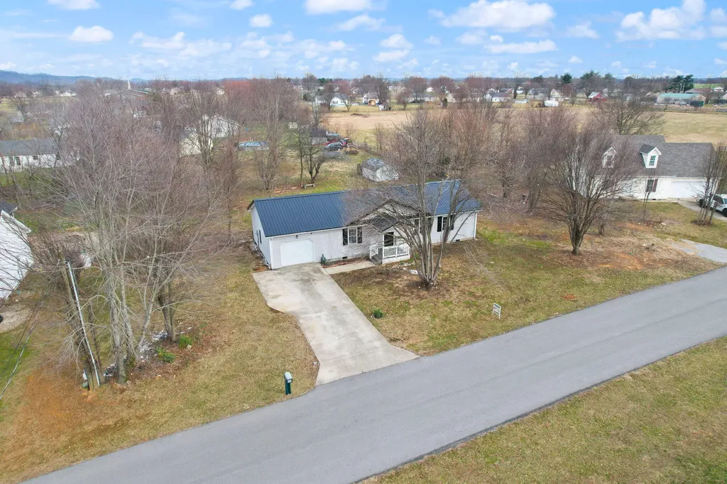 216 Raintree Circle Stanford KY 40484