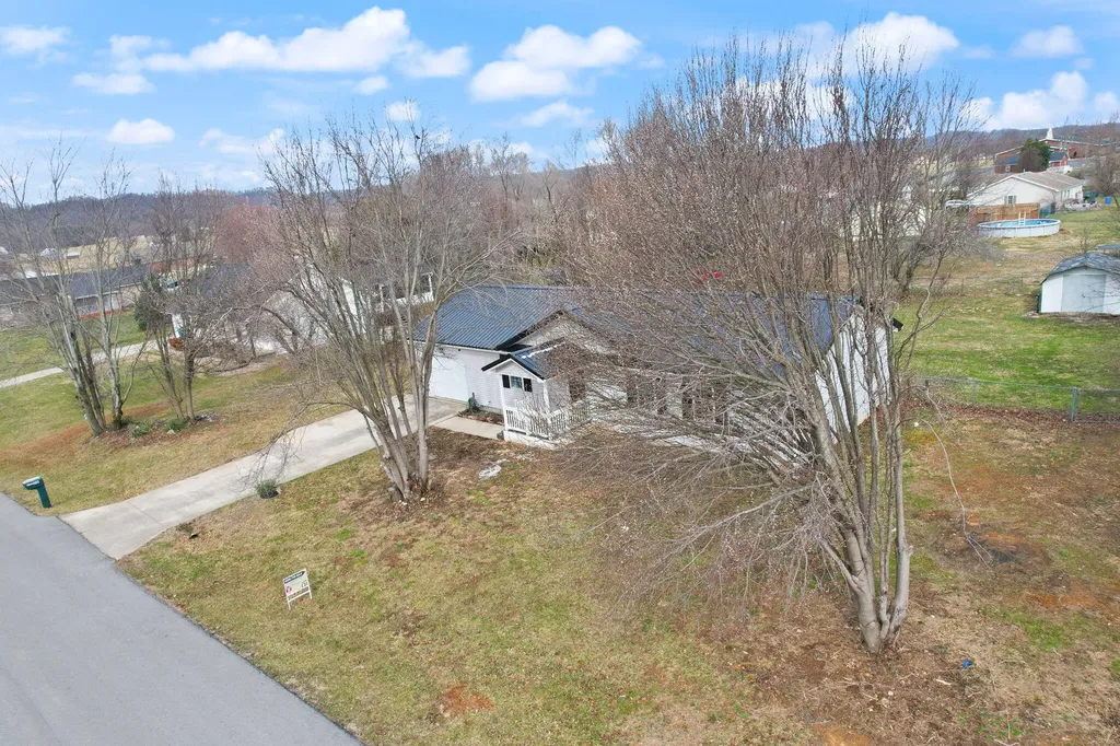 216 Raintree Circle Stanford KY 40484