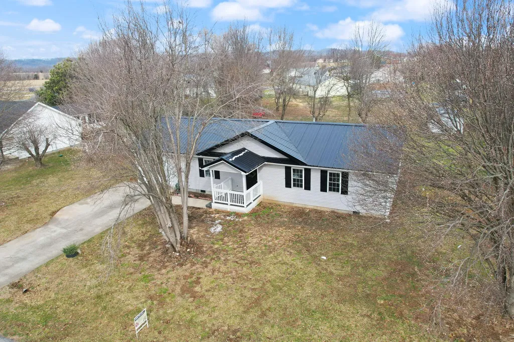 216 Raintree Circle Stanford KY 40484