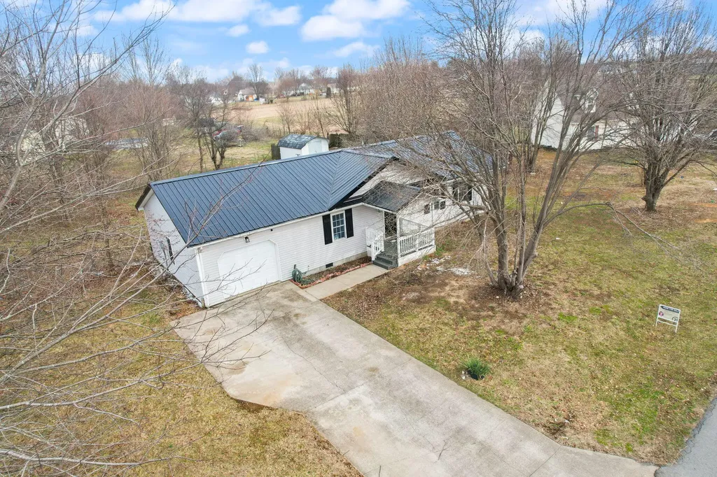 216 Raintree Circle Stanford KY 40484