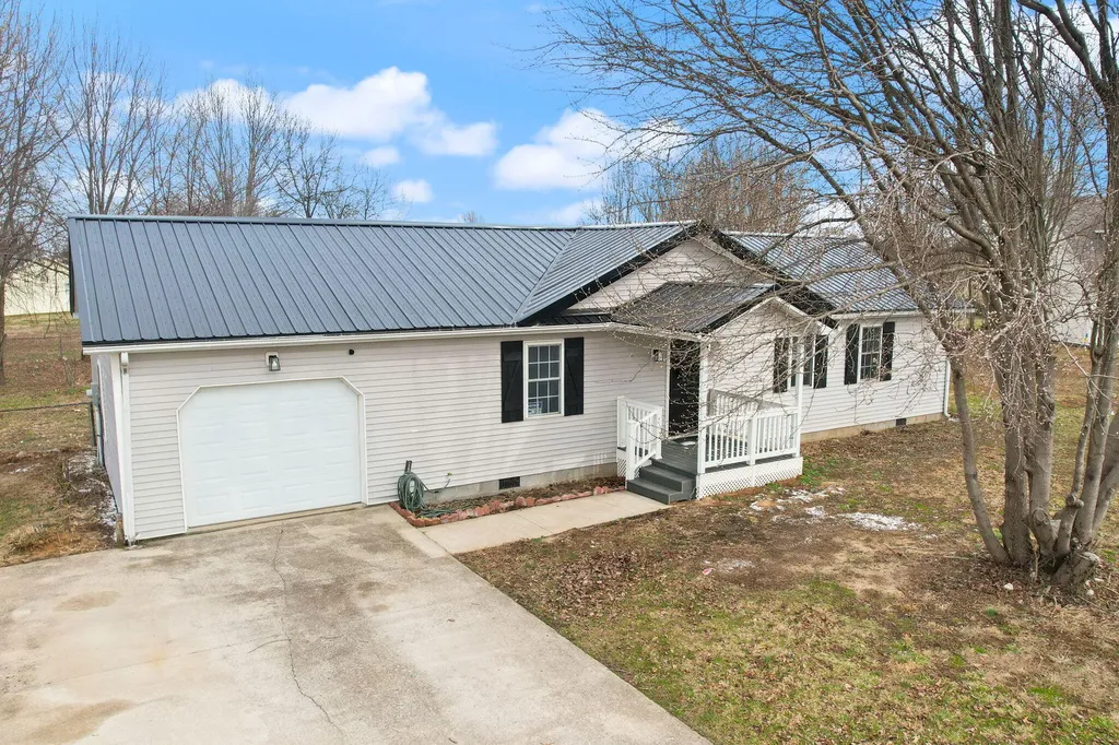 216 Raintree Circle Stanford KY 40484