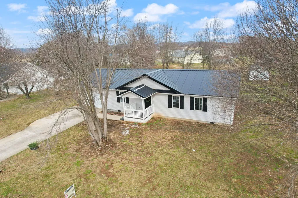 216 Raintree Circle Stanford KY 40484