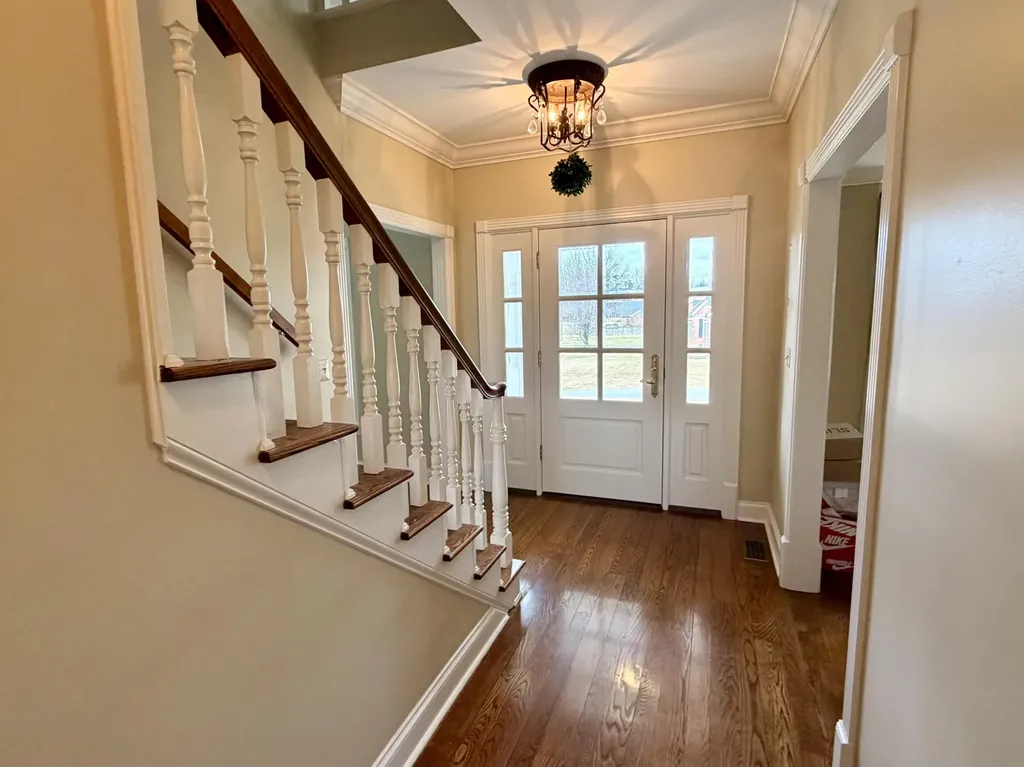 1807 Drake Lane London KY 40741