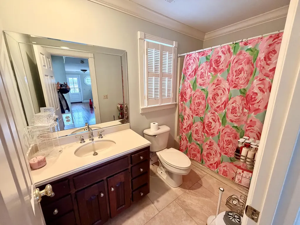1807 Drake Lane London KY 40741