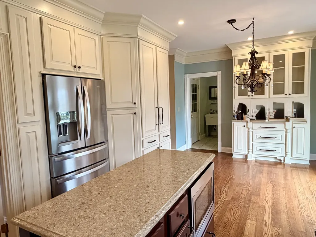 1807 Drake Lane London KY 40741