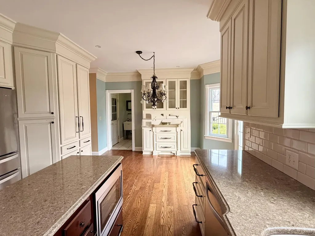 1807 Drake Lane London KY 40741