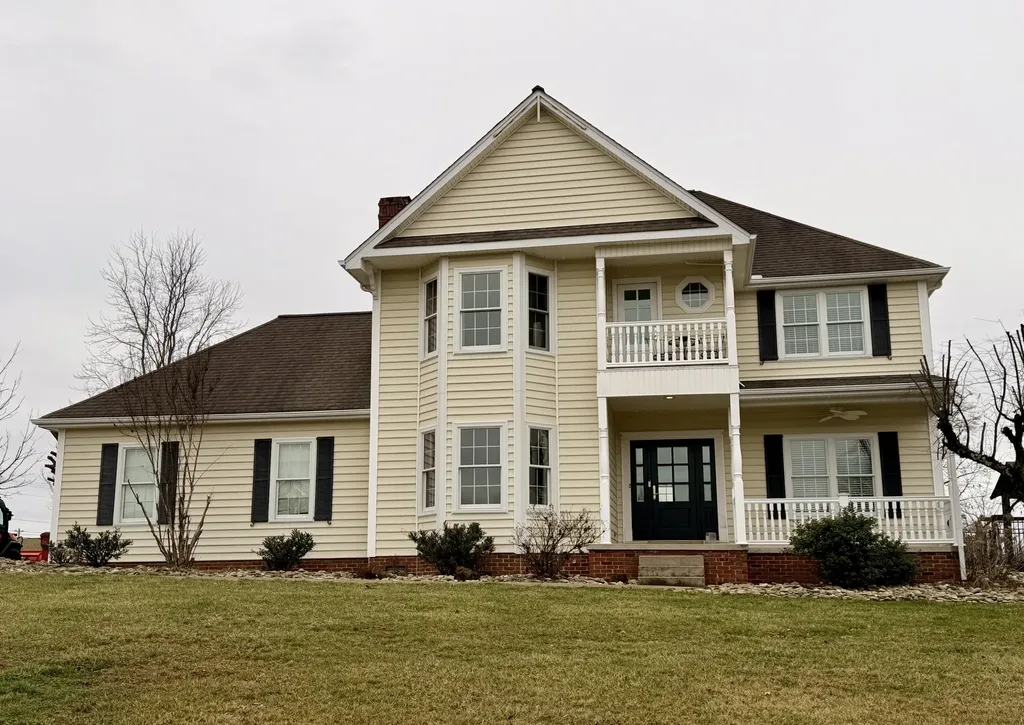 1807 Drake Lane London KY 40741
