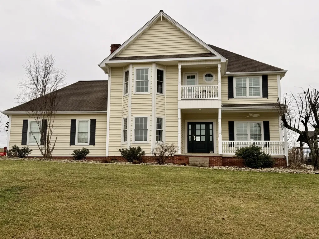 1807 Drake Lane London KY 40741