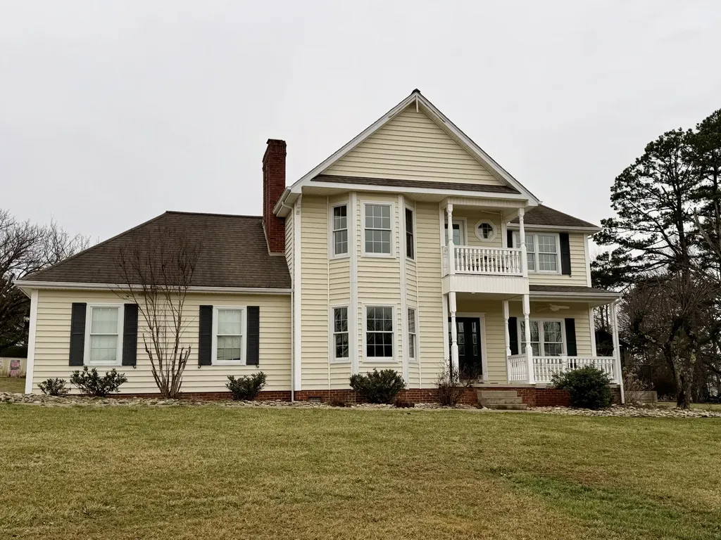 1807 Drake Lane London KY 40741