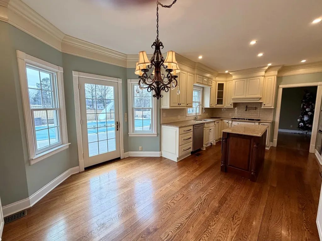 1807 Drake Lane London KY 40741